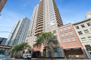200 N Jefferson St #1304 - Photo 1 of 1