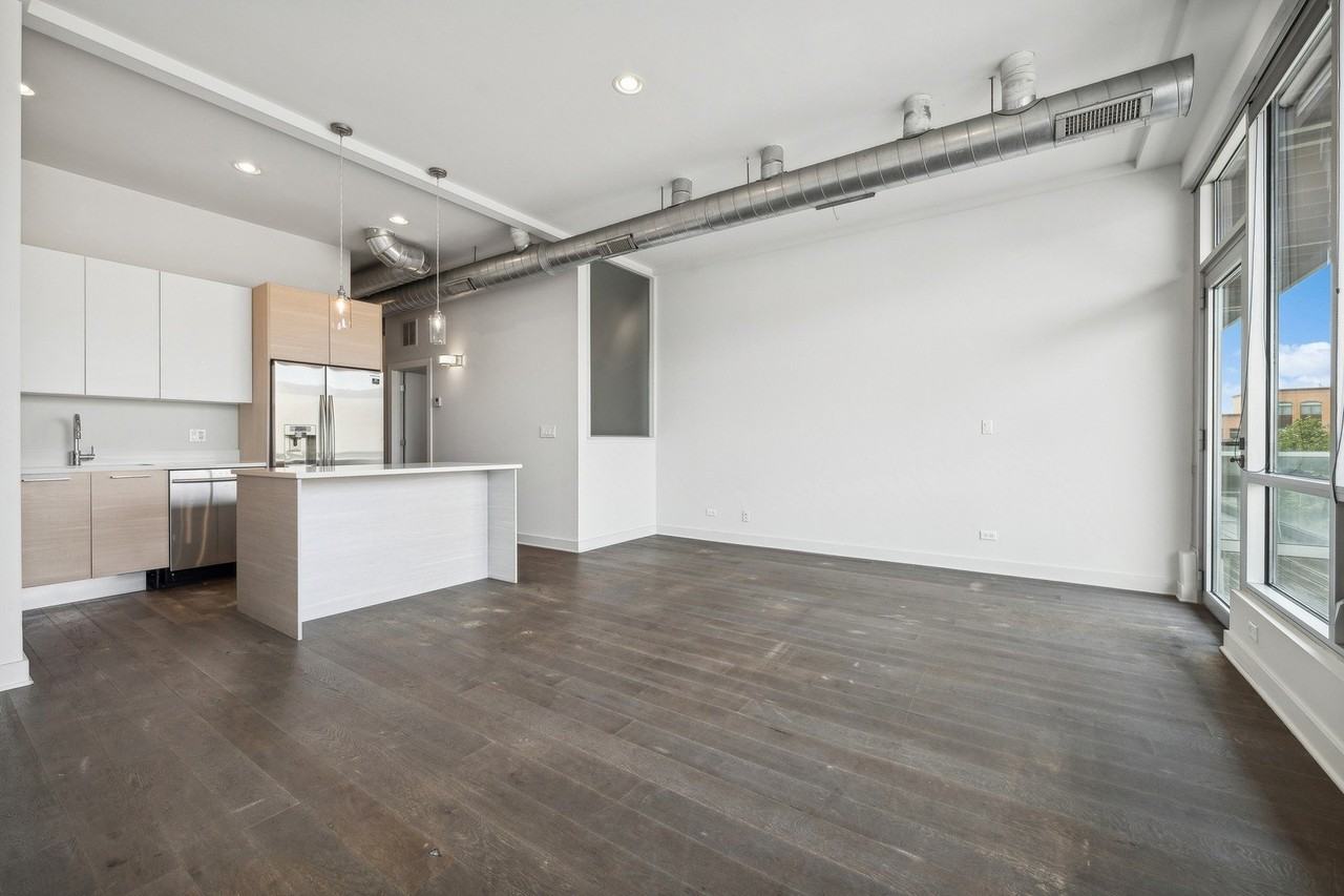 1755 N Damen Ave #304 - Photo 2 of 28