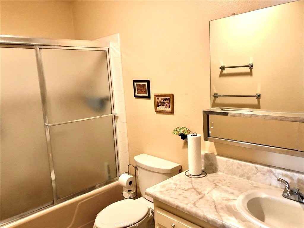 2210 Via Mariposa E #D - Photo 6 of 8