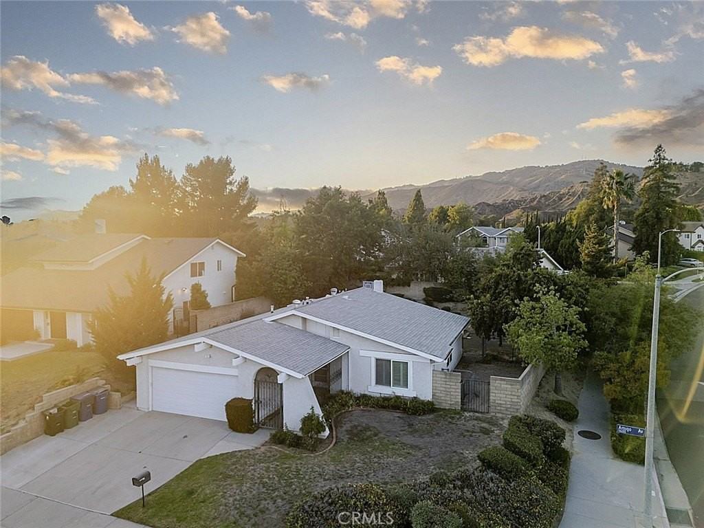 11685 Amigo Avenue - Photo 2 of 45