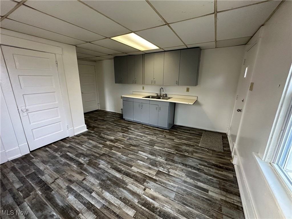 696 Gaylord Ave - Photo 5 of 9