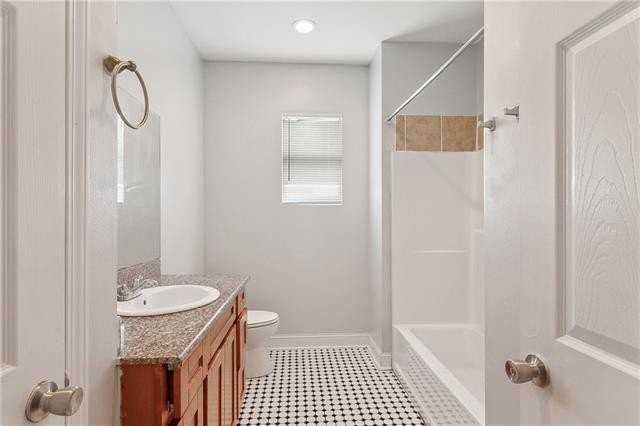 2722 Mexico St - Photo 2 of 8