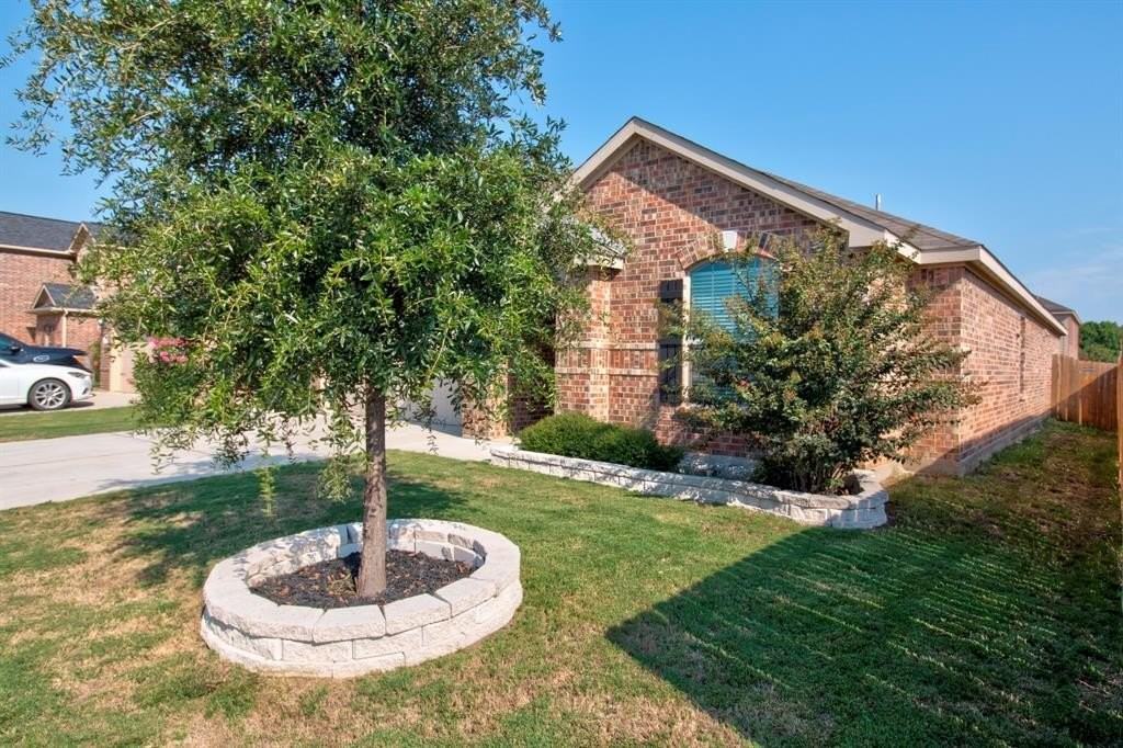 115 Magnolia Dr - Photo 3 of 31