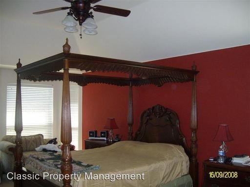 10304 Tadpole Dr - Photo 3 of 11