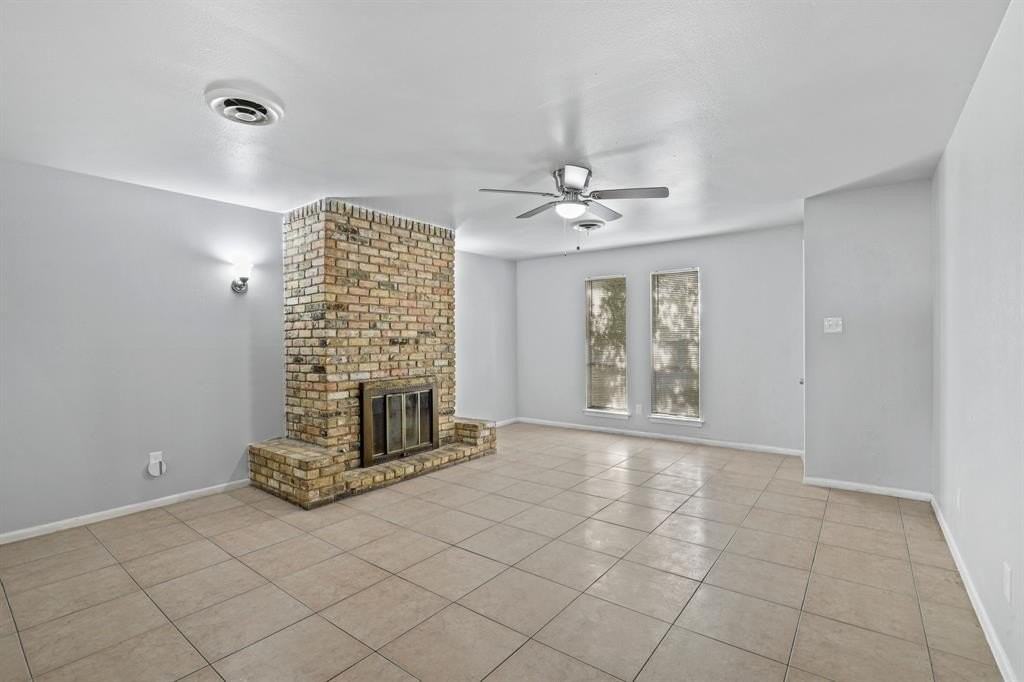 2605 14th St - Photo 7 of 15