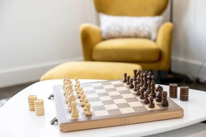 1224 Hyde Ct - Photo 7 of 15