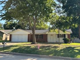 1215 Cozby St S - Photo 1 of 1