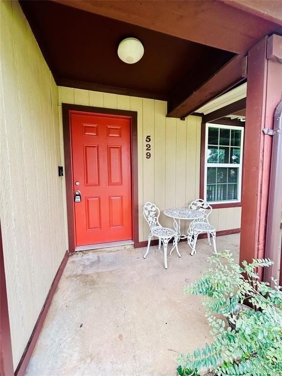 529 Guerin Dr - Photo 3 of 17