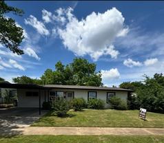 4025 Eastland St - Photo 1 of 1