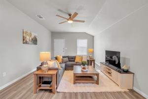 featured image of 502 S Mary Jo Dr