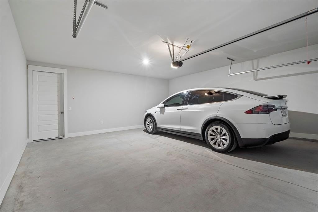 1113 Saffira Way - Photo 4 of 19