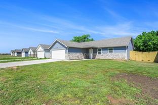 417 Whitney Ct - Photo 1 of 1