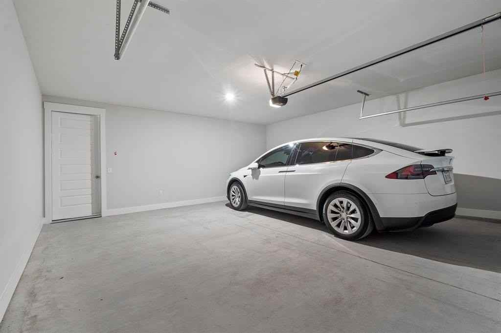 1210 Mckinney Parkway - Photo 2 of 24