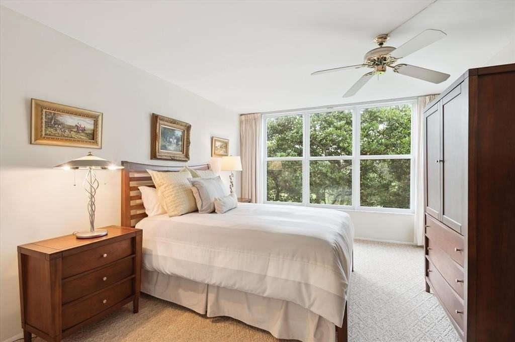 3900 Oaks Clubhouse Dr #409 - Photo 7 of 15