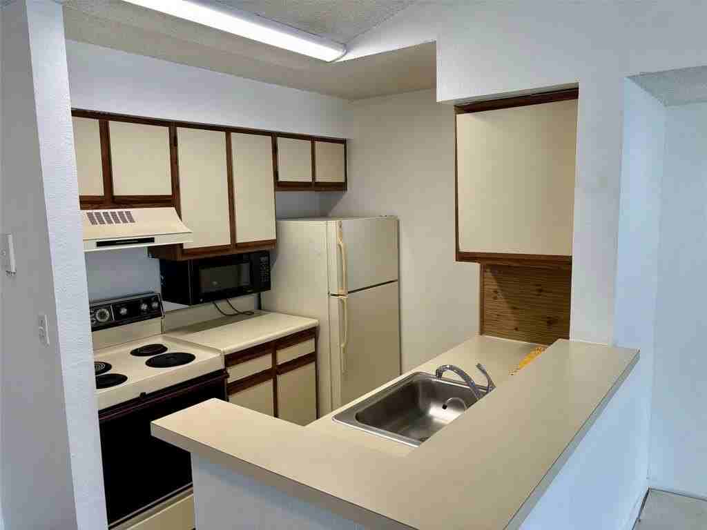 2796 S University Dr #2207 - Photo 2 of 15