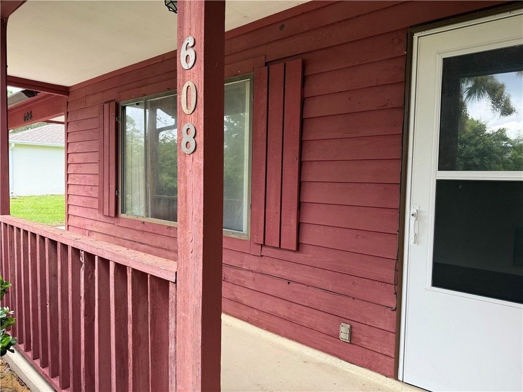 608 Stevenson Ave - Photo 5 of 22