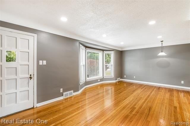 4313 Berkshire Road - Photo 7 of 24