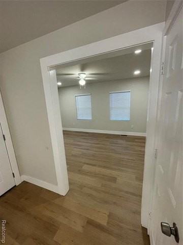 4654 Dickerson St - Photo 4 of 18