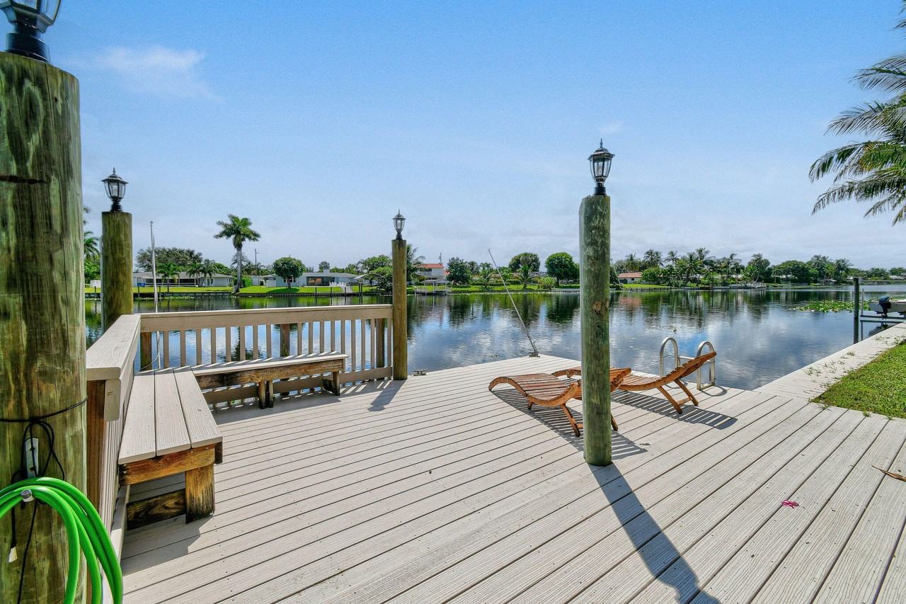 8110 W Lake Dr - Photo 2 of 50