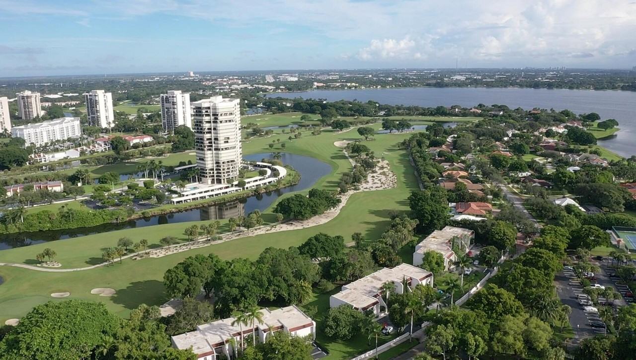 1739 Embassy Dr #202 - Photo 2 of 30