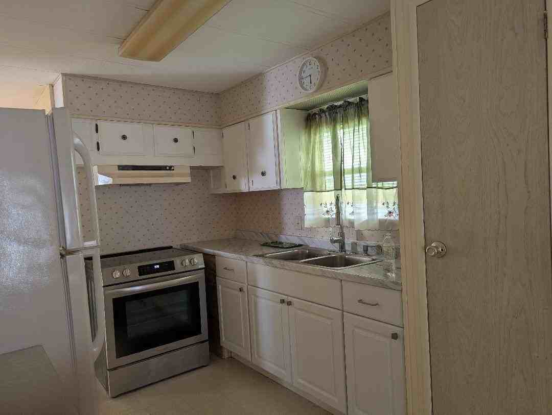 71 W Caribbean - Photo 7 of 17