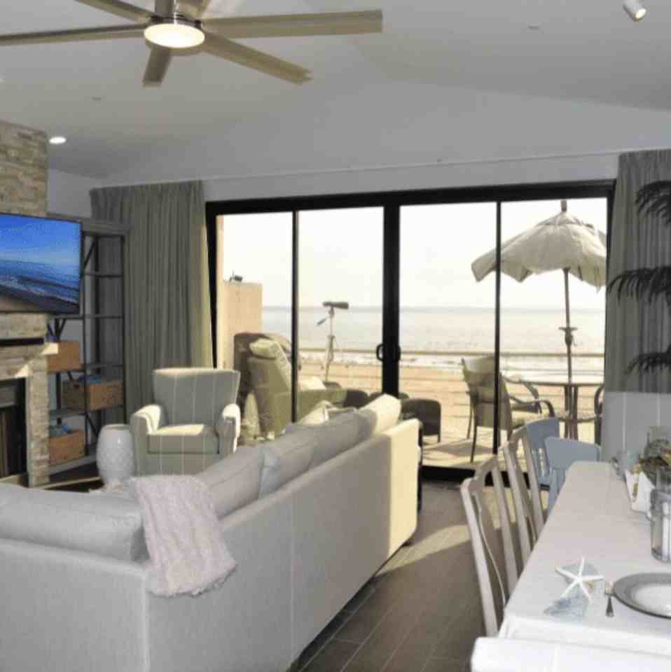 4885 Sandyland Rd Apt 2 #2 - Photo 2 of 38