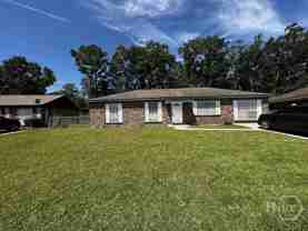 25 Robin Hood Dr - Photo 1 of 1