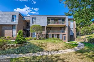 5 Stonehenge Cir #8 - Photo 1 of 1