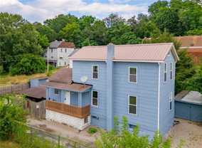 305 1/2 E Lutton St Rear - Photo 1 of 1