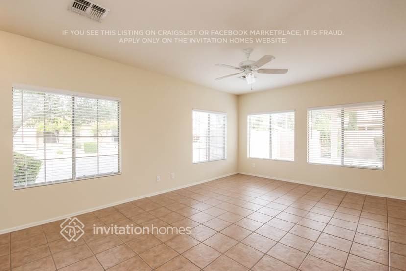 2593 East Riviera Drive - Photo 4 of 21