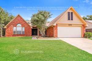 featured image of 3216 Cliffview Dr