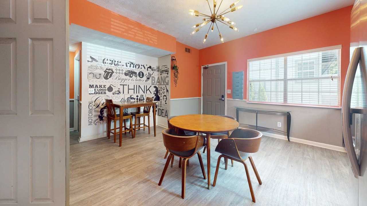 Holmes St Nw - Photo 3 of 14