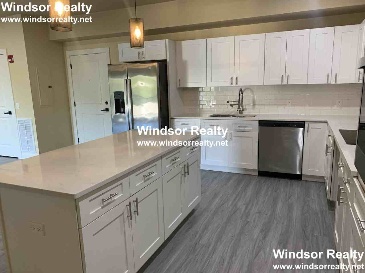 Washington Ave #16 - Photo 3 of 29