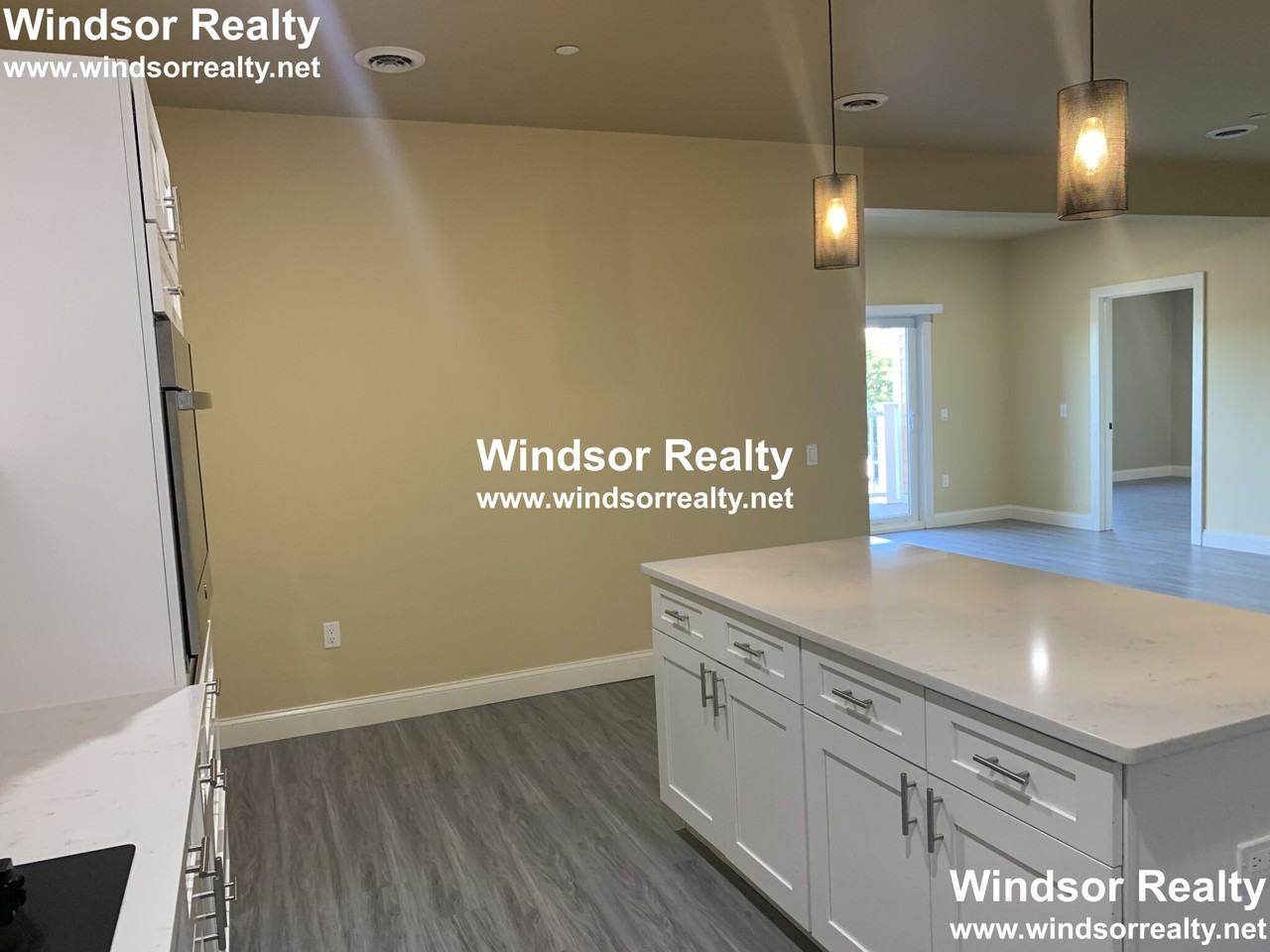 Washington Ave #16 - Photo 4 of 29