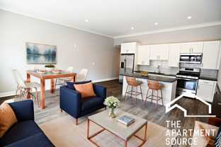 927 W Irving Park Rd #302 - Photo 1 of 1
