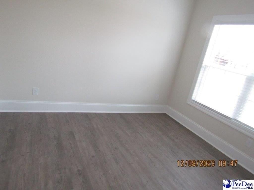 1304 Fairlane Dr - Photo 3 of 26