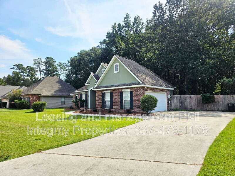 411 Greenfield Dr - Photo 2 of 23