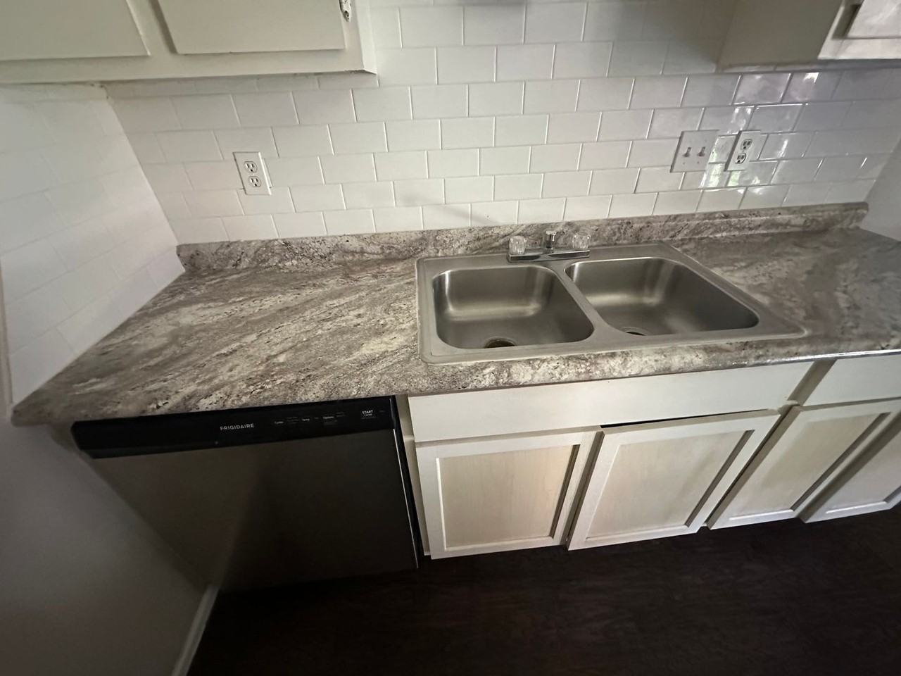 TX-MCG-JOH400 - Photo 3 of 22