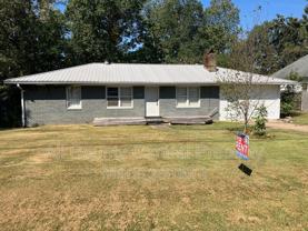 13070 Broadway Dr - Photo 1 of 1