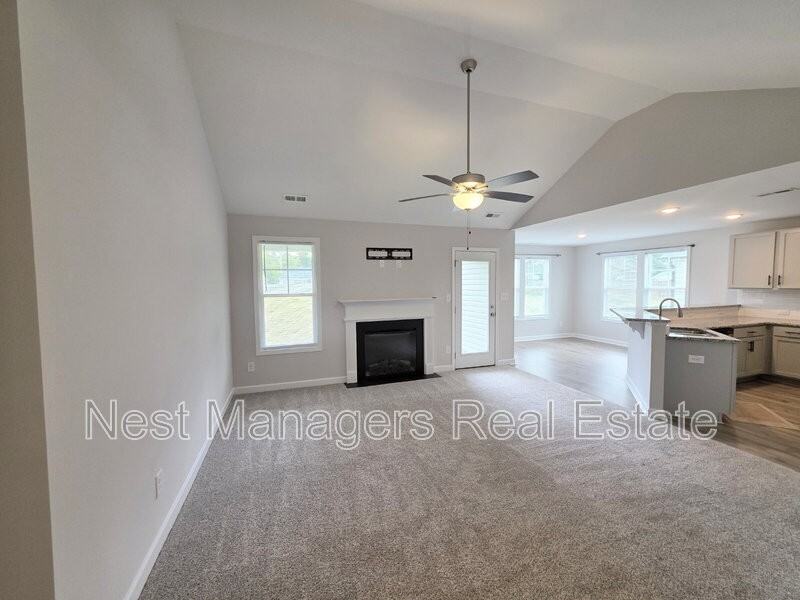 117 National Dr - Photo 2 of 23