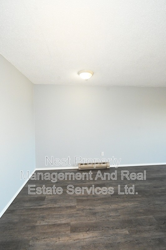 4280 Quentin Ave #306 - Photo 4 of 19