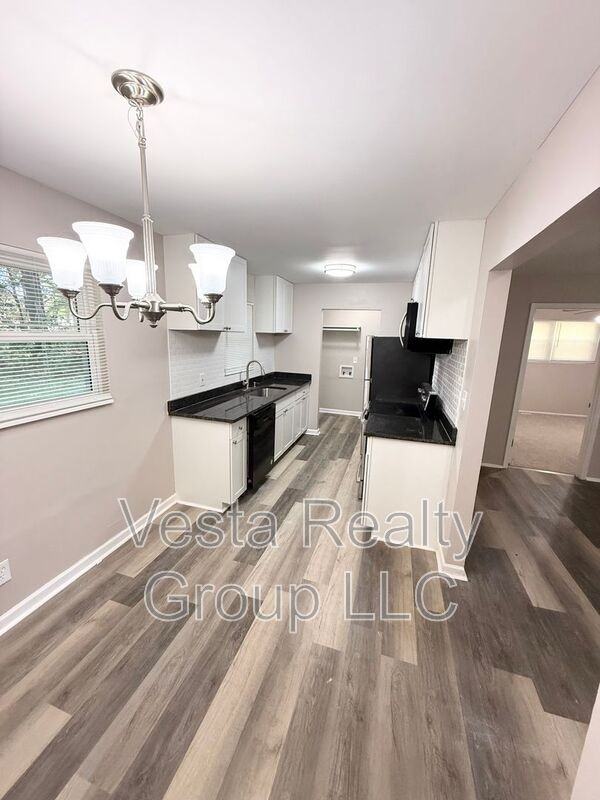 207 Custer Cir - Photo 6 of 15