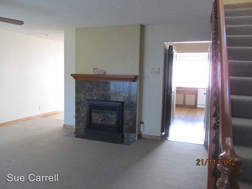 269 Candlelight Dr - Photo 2 of 9