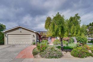 2704 Doverton Sq - Photo 1 of 1