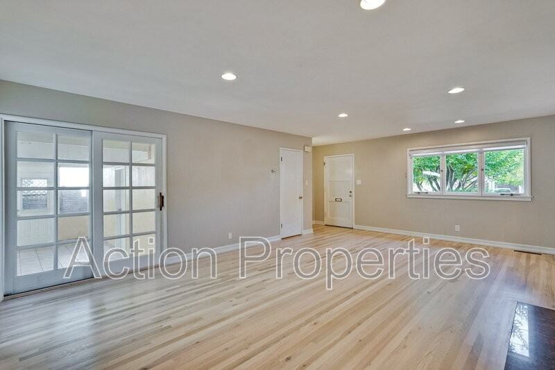 299 Mercy St - Photo 3 of 33
