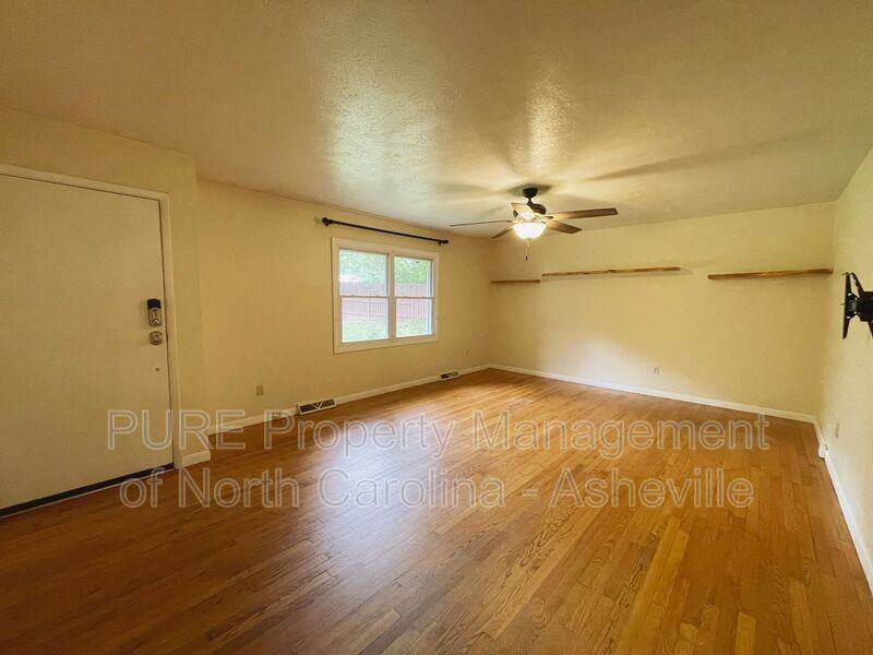 44 Wake Robin Way - Photo 3 of 21