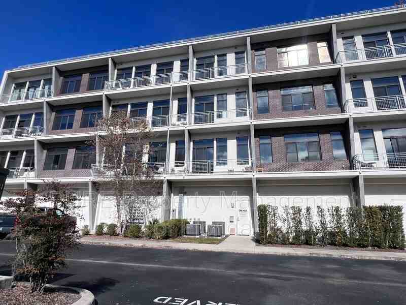 302 Se Broadway St #420 - Photo 4 of 50