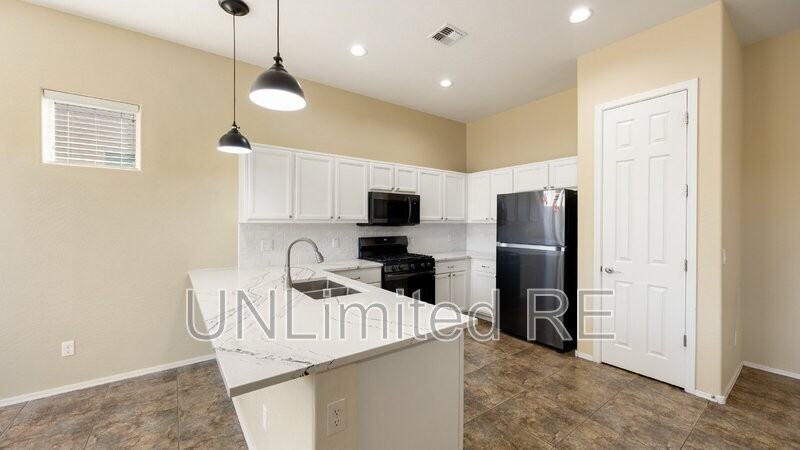 6816 E Arden Ct - Photo 7 of 30