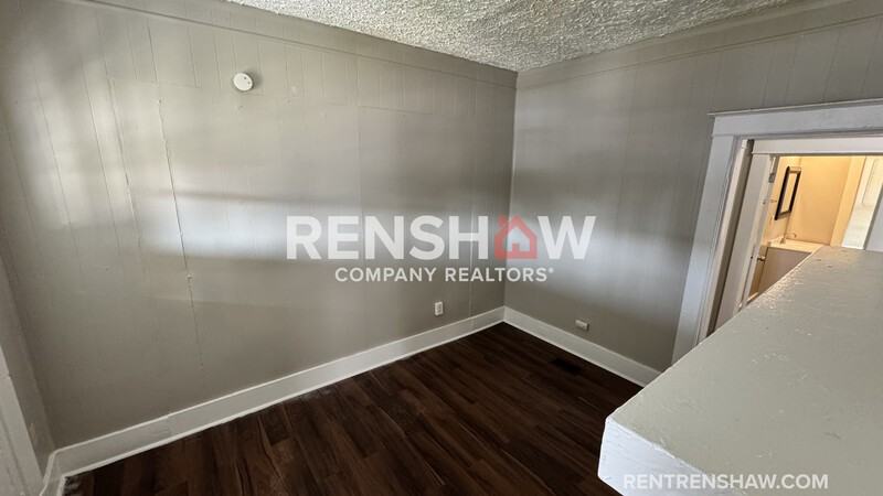 696 Decatur St - Photo 3 of 15