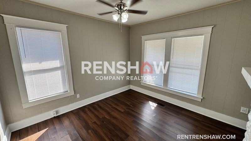 696 Decatur St - Photo 4 of 15